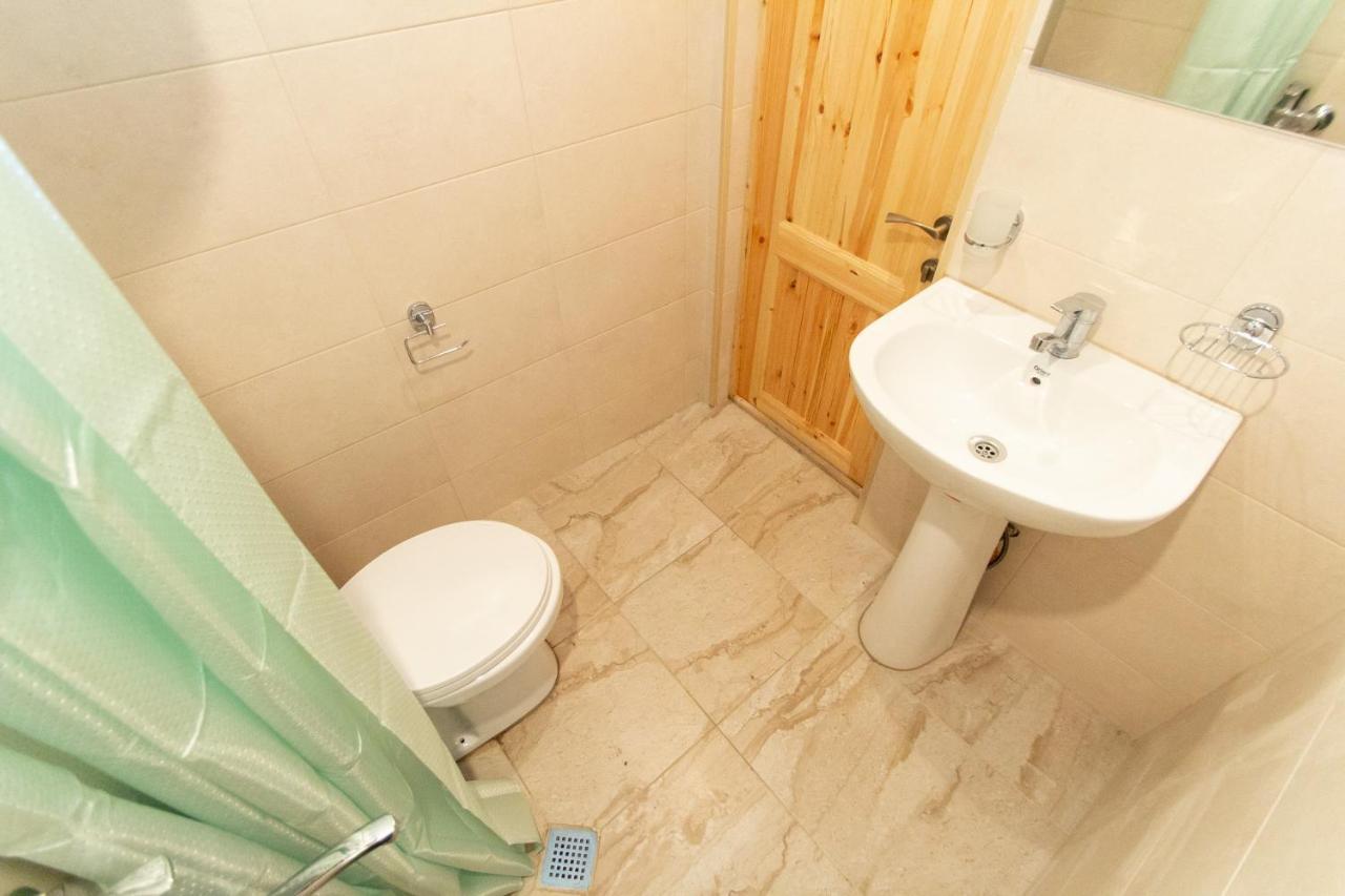 Guesthouse Gio Kashveti Екстериор снимка
