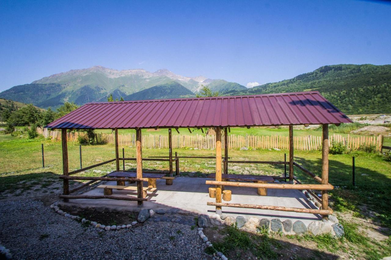 Guesthouse Gio Kashveti Екстериор снимка