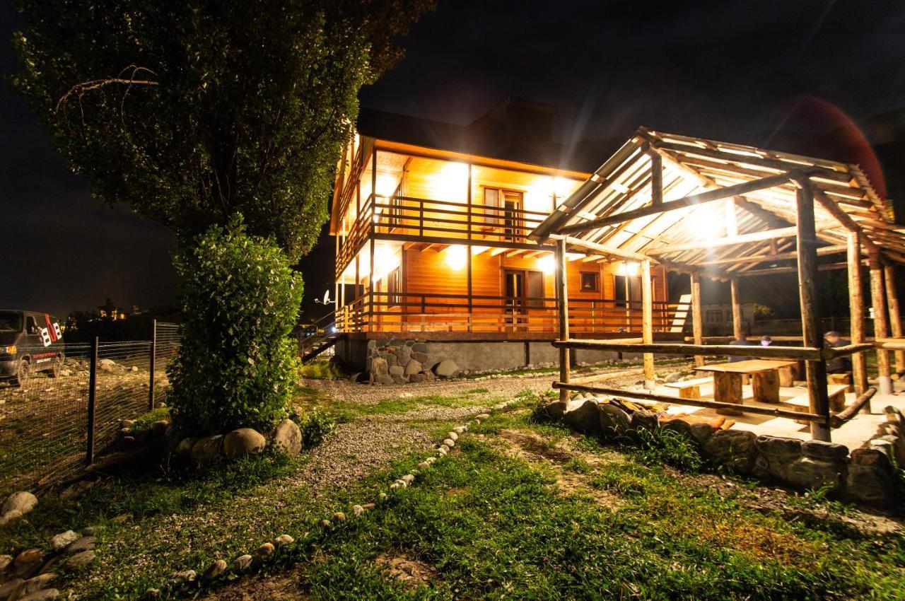 Guesthouse Gio Kashveti Екстериор снимка